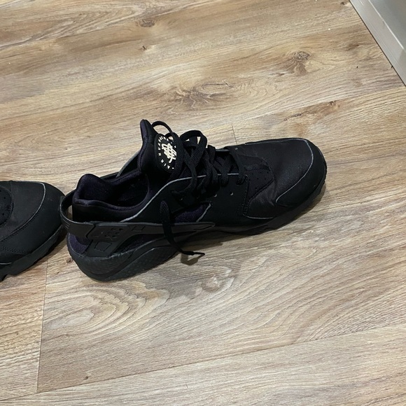 Nike Huarache - Picture 3 of 4